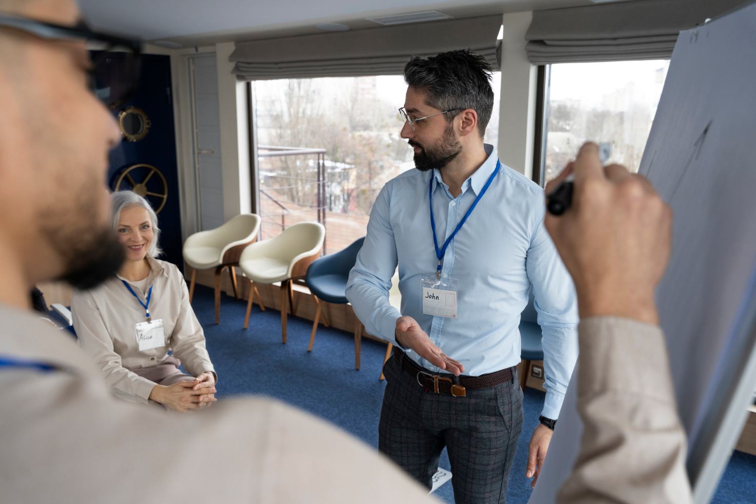 Klasik Toplantı Salonlarından Sıkılanlara_ Yeni Nesil alternatif Mekanlar.jpg